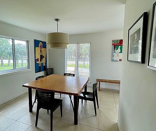 4th image of 501 Gardenia Ln