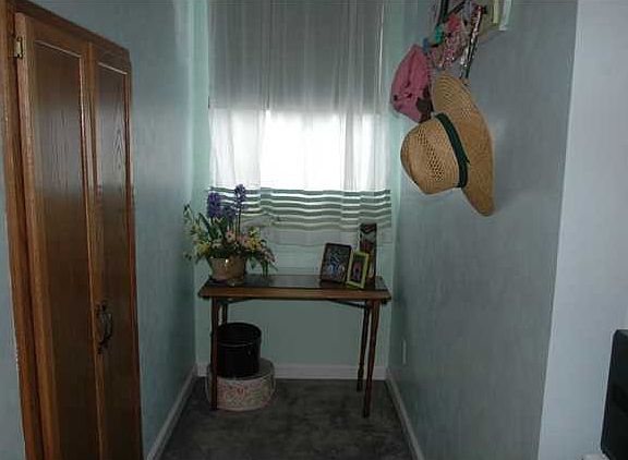 5th image of 326 W Midvale Ave APT 6