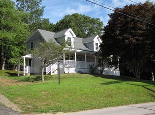 707 River Rd, Groton, CT 06355