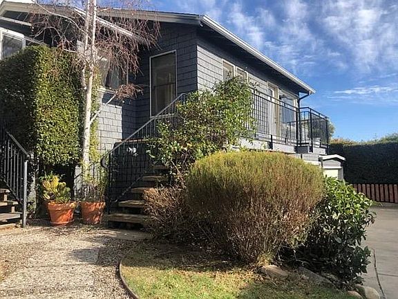 2nd image of 524C E Arrellaga St
