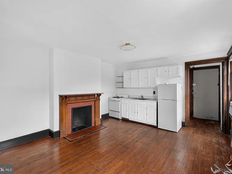 1816 Pine St #3R — Photo 5