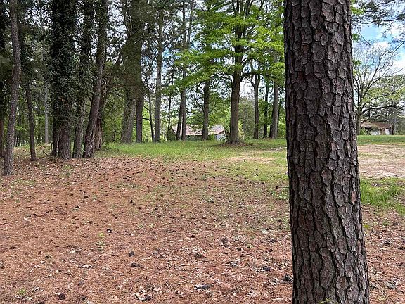 4th image of 1329 W Georgia Rd