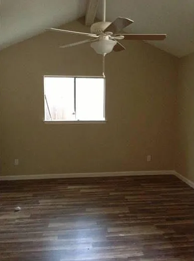 3003 Lakeside Dr — Photo 12