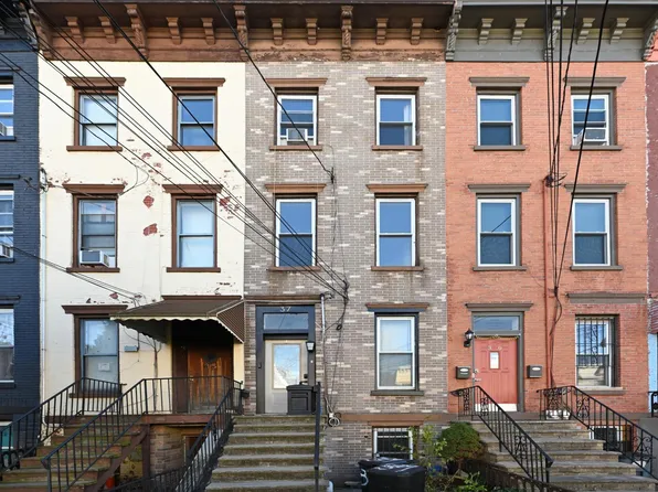 37 Belmont Avenue image 17 of 18