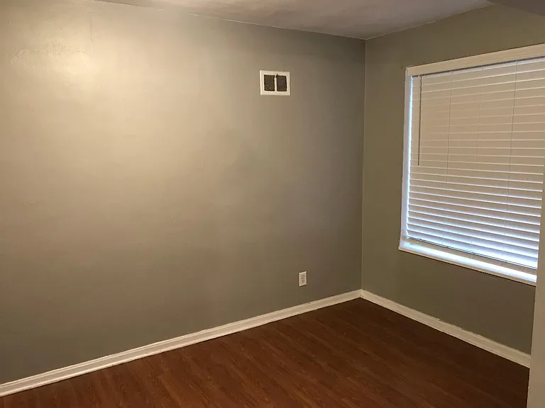 6958 Chippewa St #2W — Photo 10