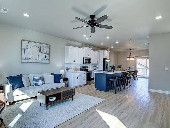5th image of 2512 Otter Tail Way