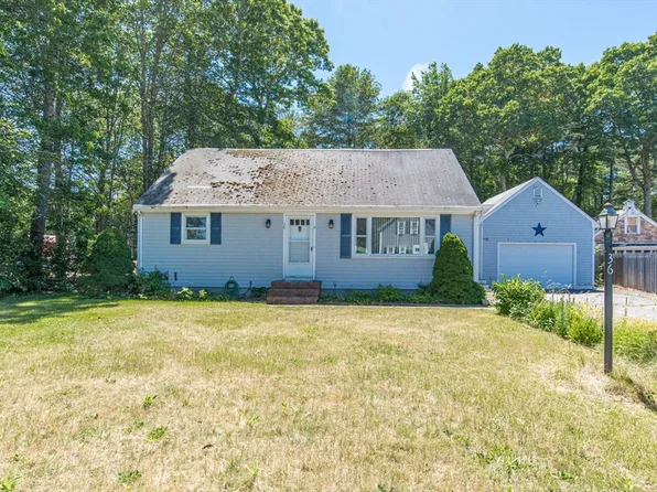 36 Nyes Ln, Acushnet, MA 02743