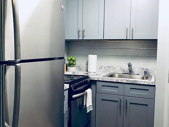 3rd image of 1505 N Peoria Ave APT 101