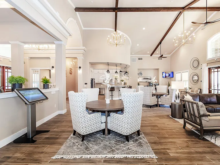 Clubhouse Vantage at Loveland