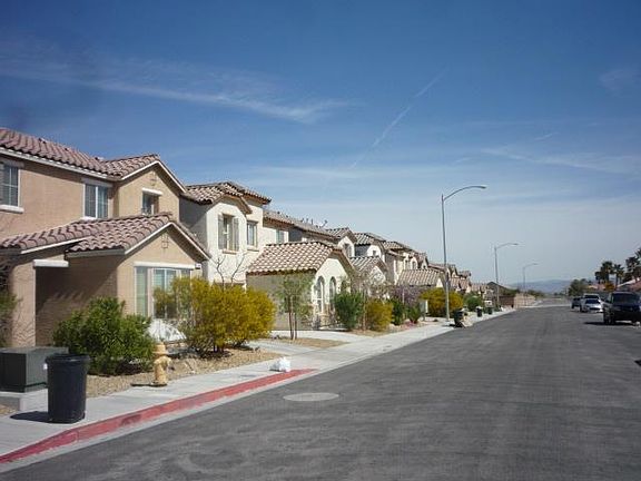 5th image of 5902 W Agate Ave