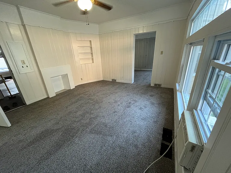 697 Chestnut St #1E — Photo 2