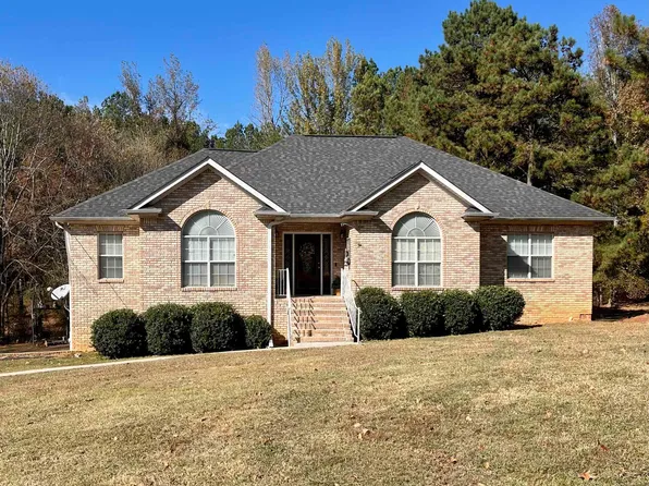 4385 Creek Trce, Bessemer, AL 35022