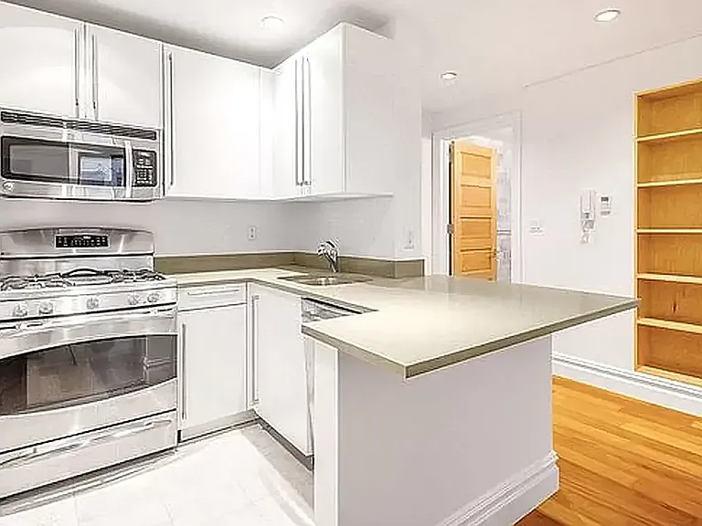 154 W 70th St #7M — Photo 6