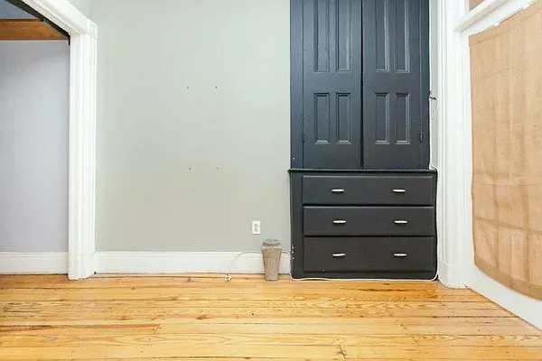 Rented by Nooklyn NYC LLC | media 54