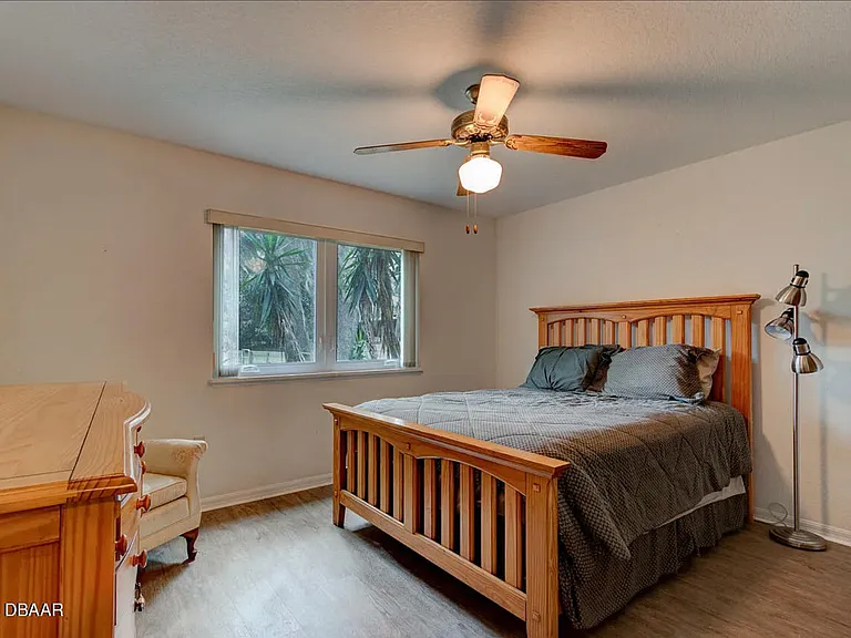 7827 NE 310th Ave — Photo 24