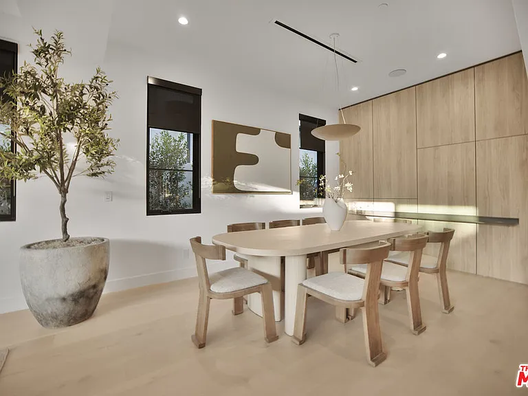 4433 Kraft Ave — Photo 18