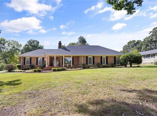 2018 Edgewood Ave, Burlington, NC 27215