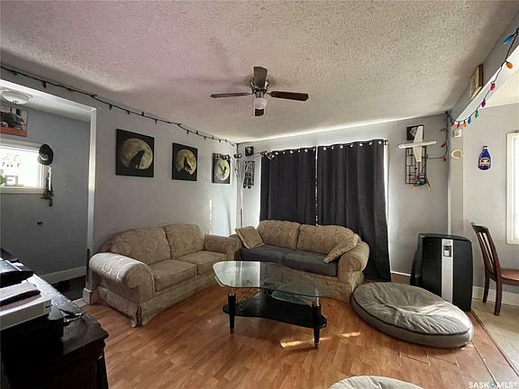 2nd image of 819 H Ave N