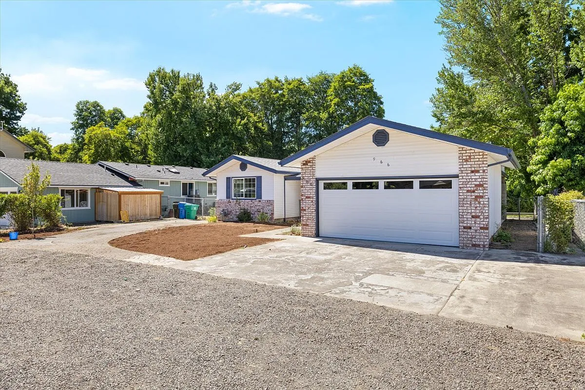 667, ID # 966 South Shasta Avenue - 1 — Photo 2