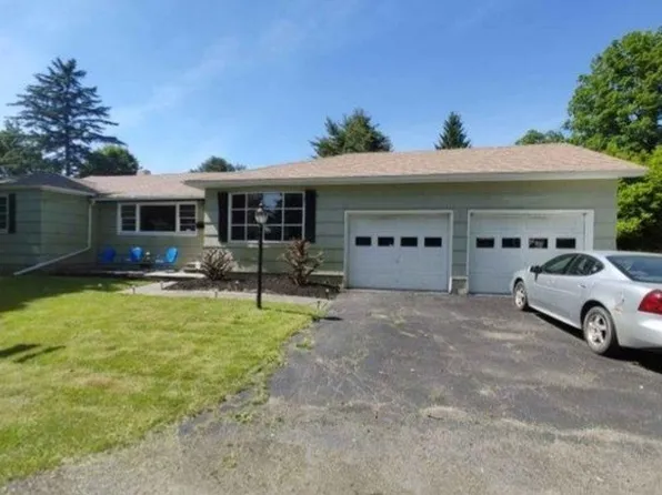 28 Berger St, Hancock, NY 13783