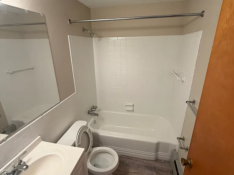568 S Transit St #4 — Photo 4