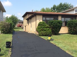 18028 Juneway Ct, Country Club Hills, IL