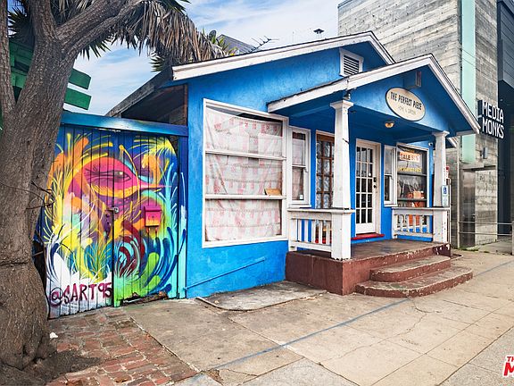 3rd image of 1222 Abbot Kinney Blvd