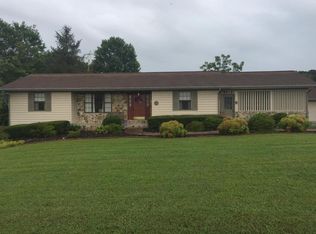 143 Hillcrest Rd, Madisonville, TN 37354