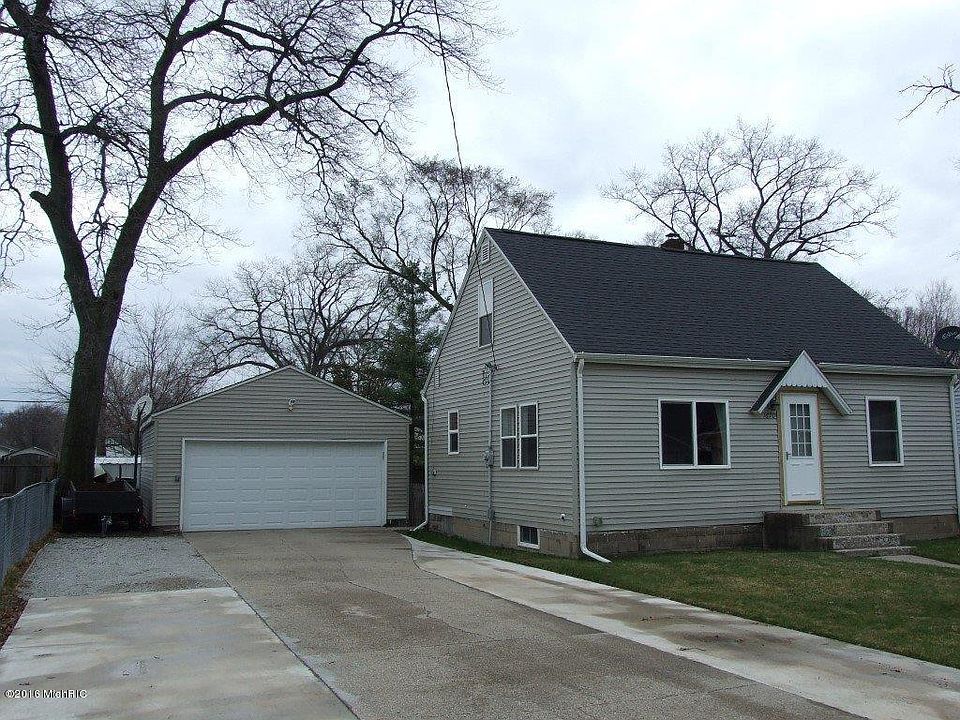 1st image of 1670 Langeland Ave