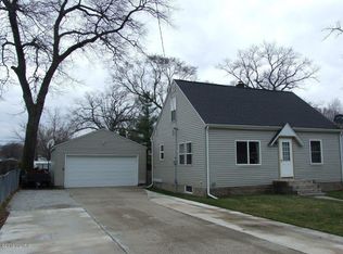 1670 Langeland Ave, Muskegon, MI 49442
