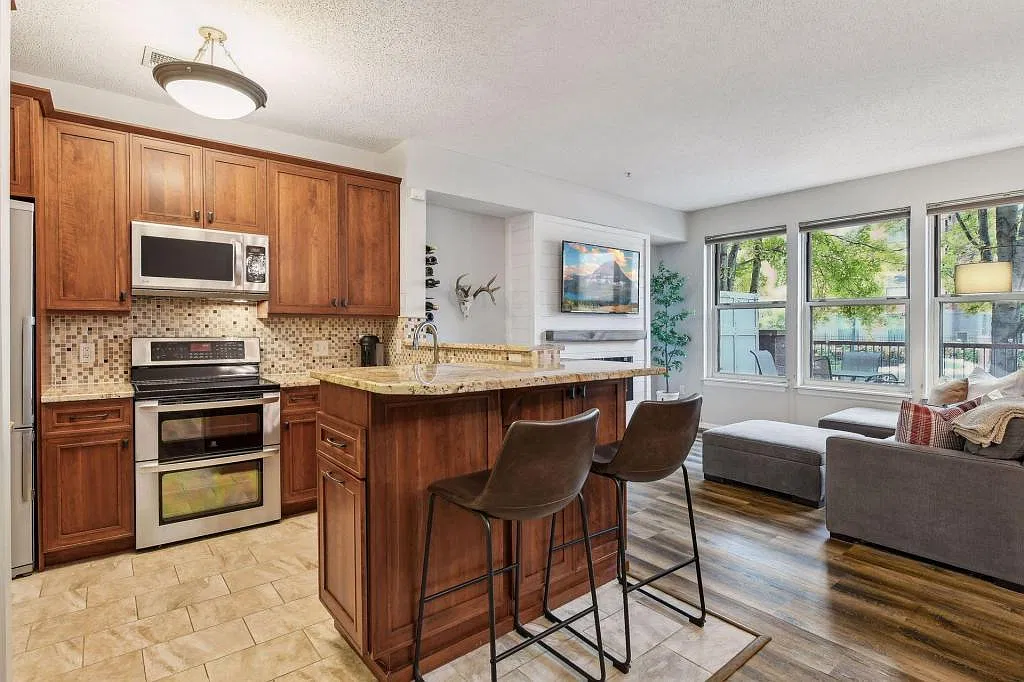 2 bed, 1.5 bath, 1244 sqft, $3,100 — Photo 1