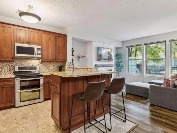 580 N 2nd St APT 104, Minneapolis, MN 55401