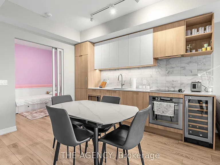 2020 Bathurst St #1817 — Photo 6
