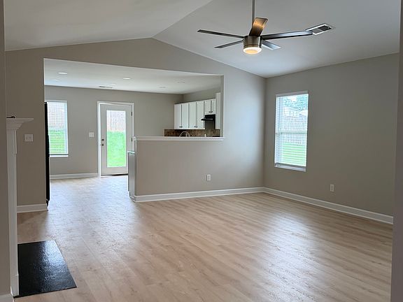 4th image of 3963 Heather View Ln