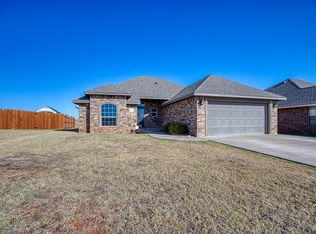 1016 Ridge Dr, Kingfisher, OK 73750