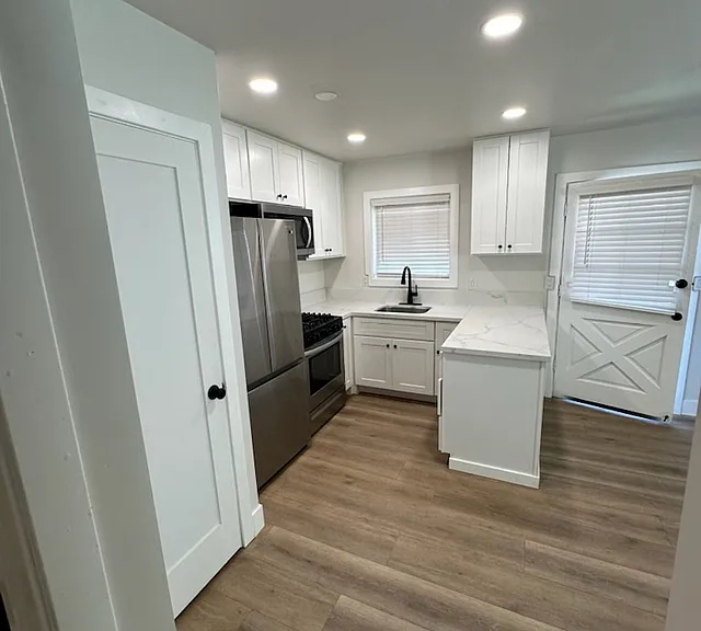 363 Roosevelt St #3 — Photo 10