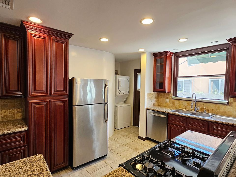 Open Kitchen