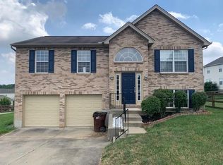 3000 Laura Lee Ln, Hebron, KY 41048