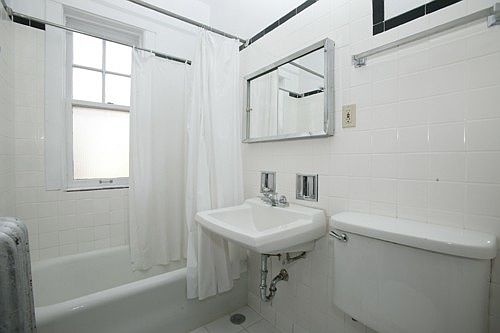 1st image of 1902 W Morse Ave