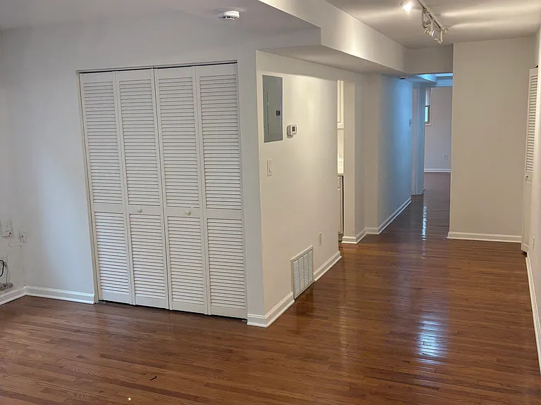 1525 12th St NW #203 — Photo 1