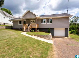 26 Main St, West Blocton, AL 35184