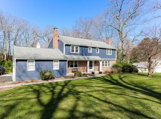 22 W Colonial Rd, Wilbraham, MA 01095