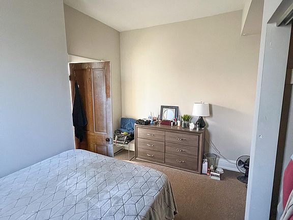 4th image of 3146 Bishop St