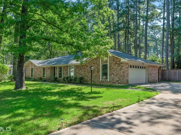 221 Whispering Pine Dr, Haughton, LA 71037