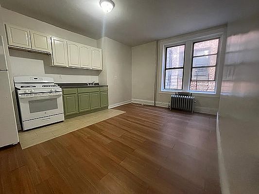 1st image of 1727 Walton Ave APT 43A