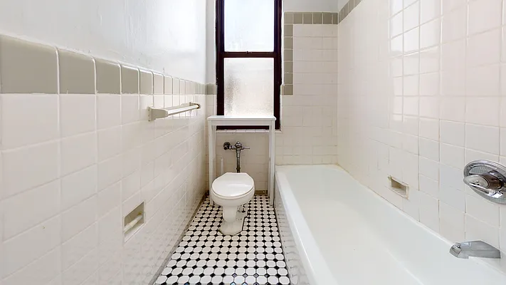 Rented by Bond New York | media 12