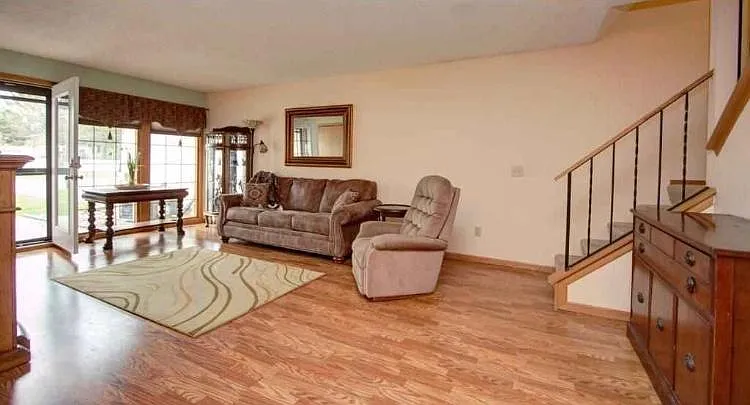 1518 Cottage Dr — Photo 10