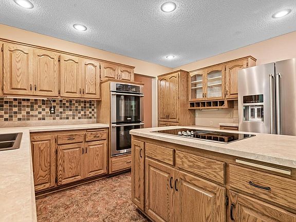 3rd image of 1275 Kolff Ct
