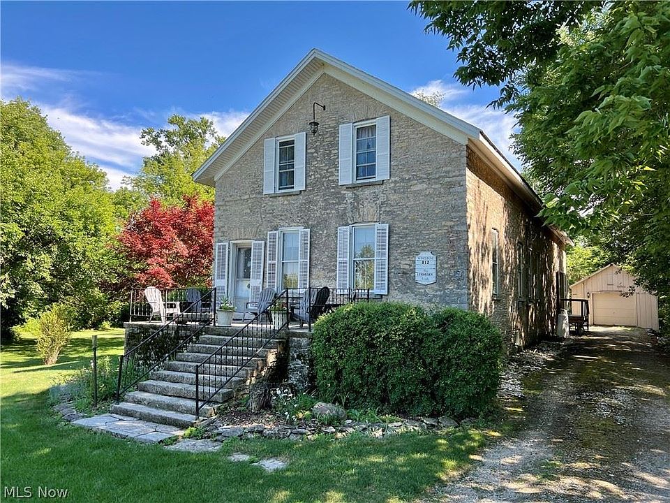 1st image of 812 Woodford Rd