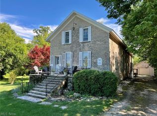 812 Woodford Rd, Kelleys Island, OH 43438